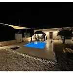 The 10k Stones Villa Pelekas