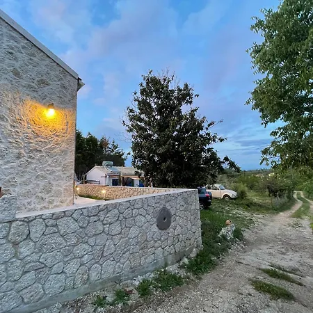 Villa The 10k Stones Pélekasz