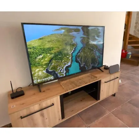 The 10k Stones * Πέλεκας